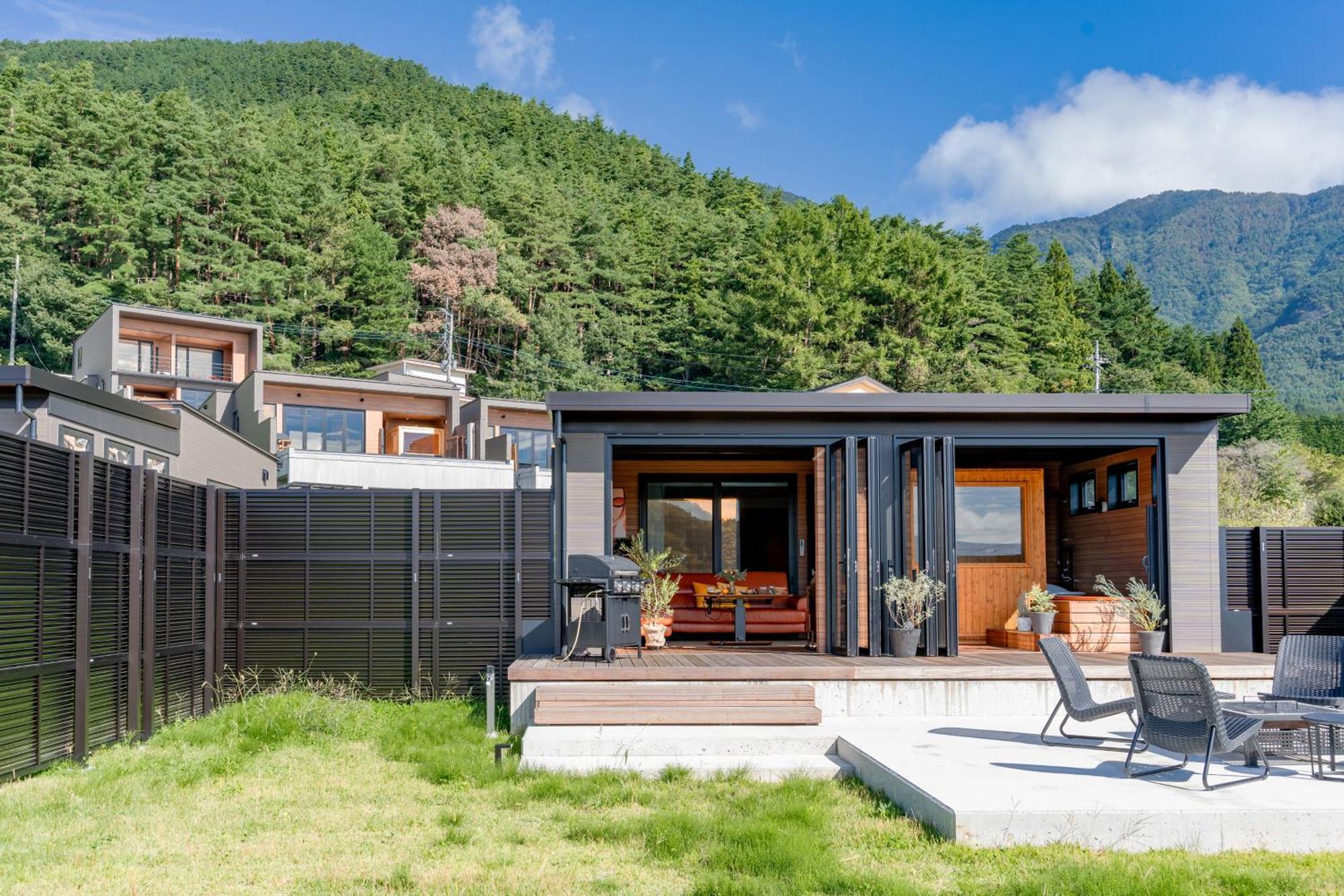 Fuji View And Spa Resort Tsumugi Kawaguchiko Fujikawaguchiko Exterior photo
